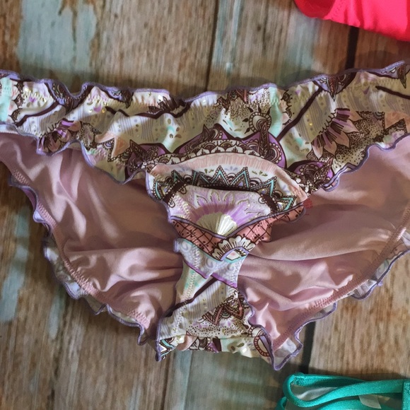 Victoria’s Secret cheeky bikini swim bottoms - Picture 5 of 8